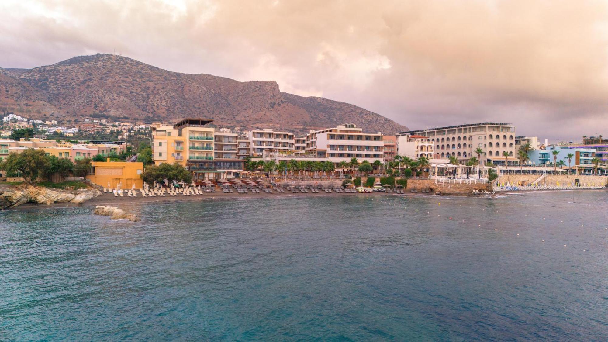 Resort Akasha & 5*